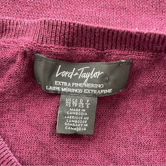 Lord & Taylor Extra Fine Merino Wool Crewneck Knit Sweater Maroon Purple Size XS - Picture 6 of 6